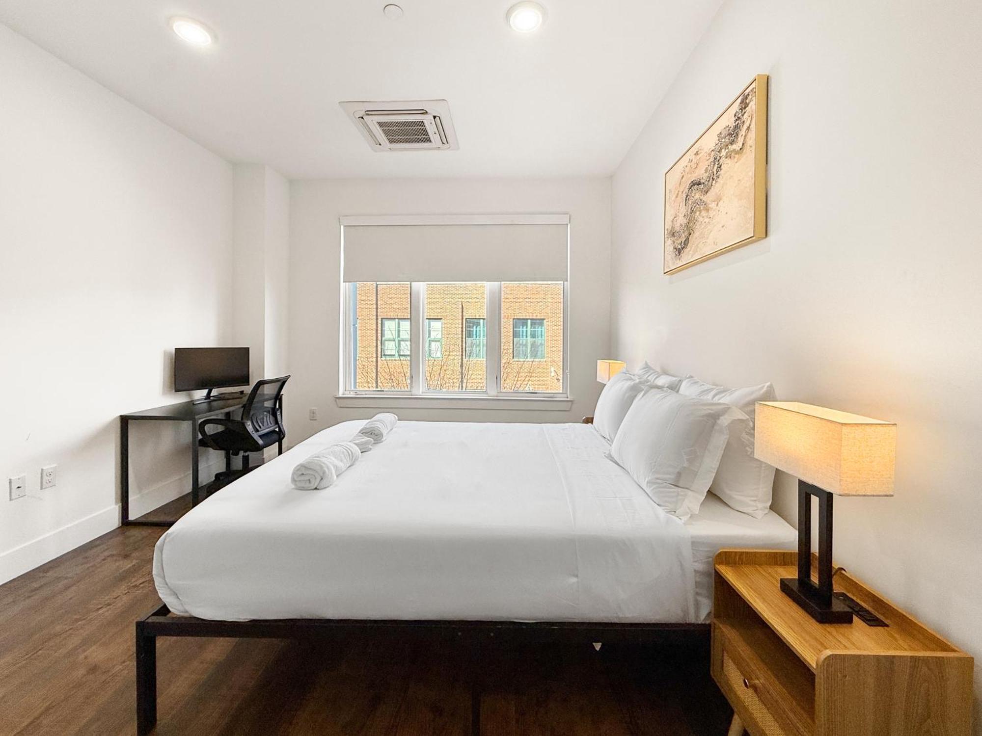 Apartmint At Liberty A - *
